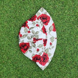 Rose print bucket hat